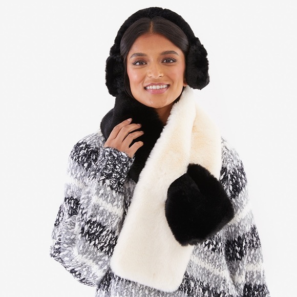 🆕 APPARIS Faux Fur Stole Wrap Scarf & Faux Fur Earmuffs Black White - Picture 2 of 9
